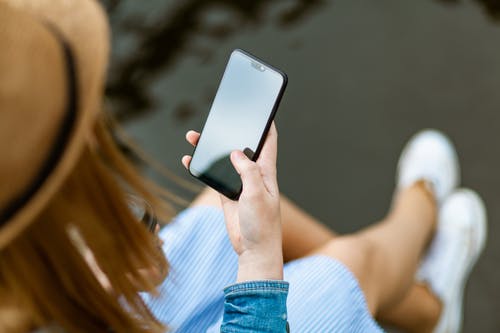 Phone Addiction: Pros And Cons To Addiction